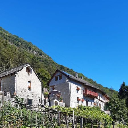 Ossola Dal Monte - Affittacamere Crevoladossola المظهر الخارجي الصورة